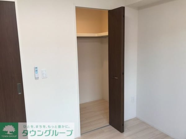 寝室(お問合せはタウンハウジングまで！※現地待合わせ相談可能)