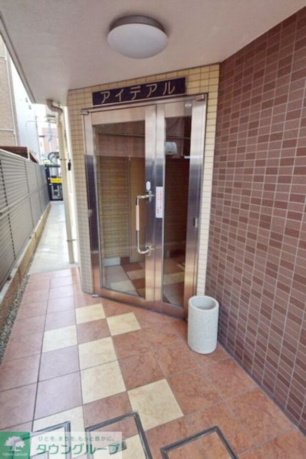 エントランス(お部屋探しは【タウンハウジング蘇我店】にお任せ下さい♪)
