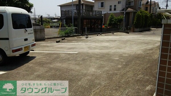 駐車場(お問合せはタウンハウジングまで！※現地待合わせ相談可能)