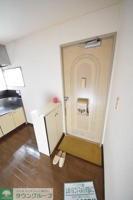 物件内観写真7　(玄関収納あり)