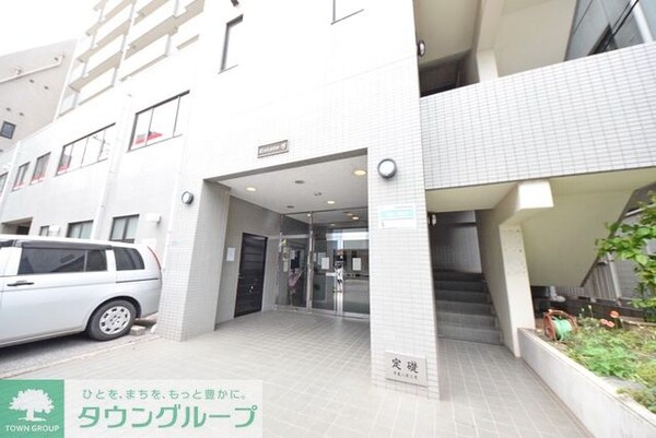 エントランス(お問合せはタウンハウジングまで！※現地待合わせ相談可能)