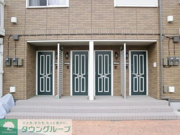 エントランス(お問合せはタウンハウジングまで！※現地待合わせ相談可能)