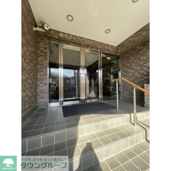 エントランス(お問合せはタウンハウジングまで！※現地待合わせ相談可能)