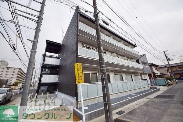 外観(静かな住宅街に立地)