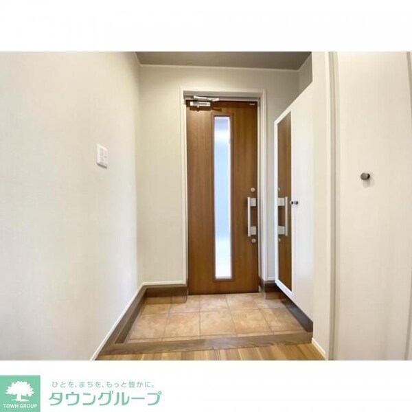 玄関(お問合せはタウンハウジングまで！※現地待合わせ相談可能)