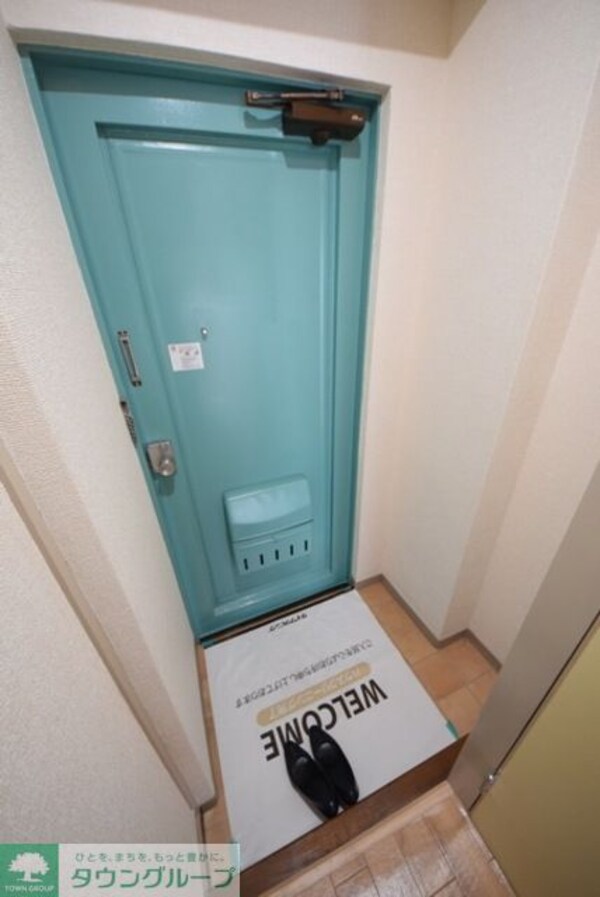 玄関(お問合せはタウンハウジングまで！※現地待合わせ相談可能)