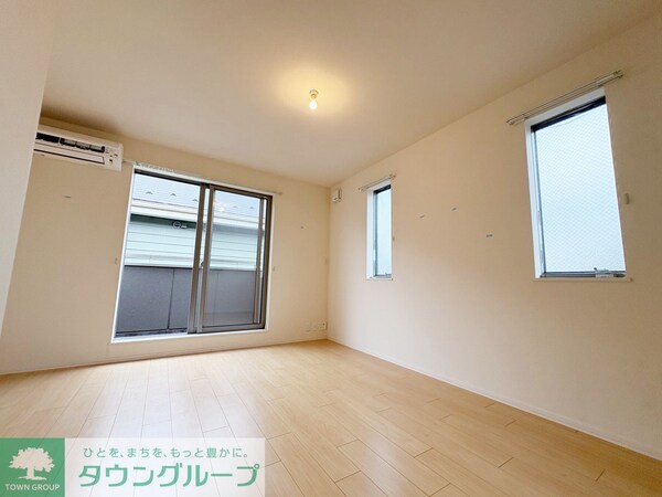 リビング・居室(※別号室参考写真)