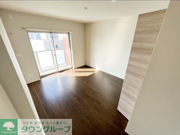 寝室(お問合せはタウンハウジングまで！※現地待合わせ相談可能)