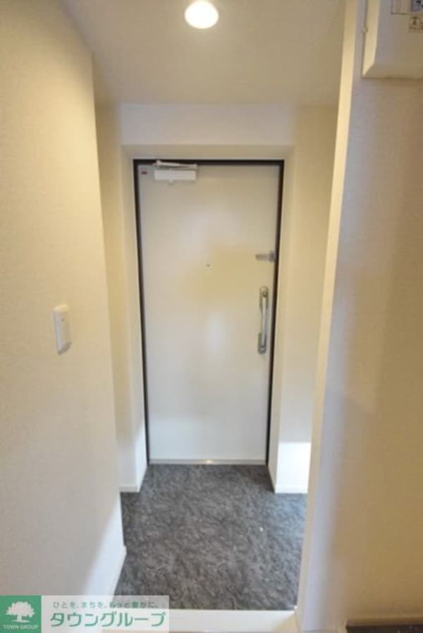 玄関(お部屋探しは【タウンハウジング千葉店】にお任せ下さい♪)