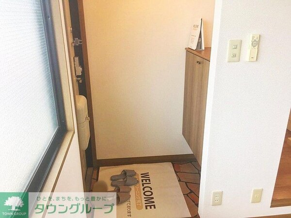 玄関(お問合せはタウンハウジングまで！※現地待合わせ相談可能)