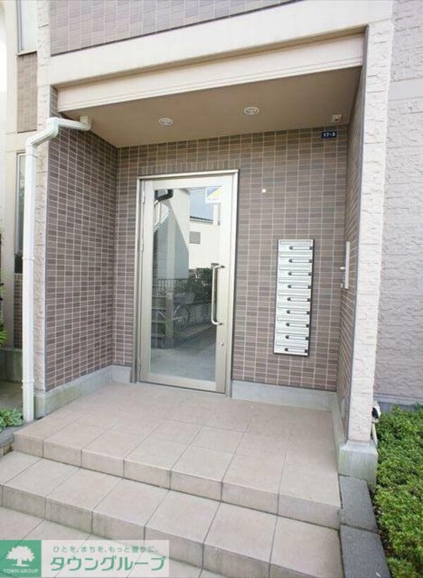 エントランス(お問合せは【タウンハウジング】まで！※現地待合わせ相談可！)