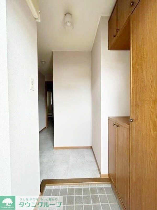 玄関(お問合せはタウンハウジングまで！※現地待合わせ相談可能)