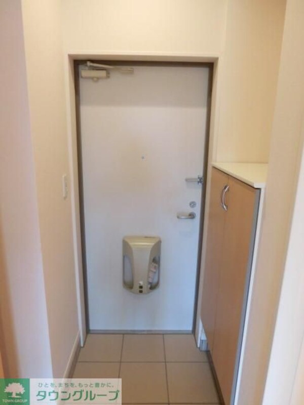 玄関(お問合せはタウンハウジングまで！※現地待合わせ相談可能)