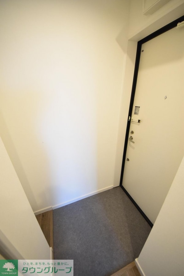 玄関(お問合せはタウンハウジングまで！※現地待合わせ相談可能)