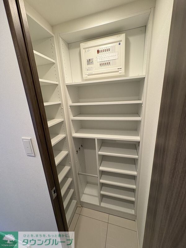 玄関(お問合せはタウンハウジングまで！※現地待合わせ相談可能)