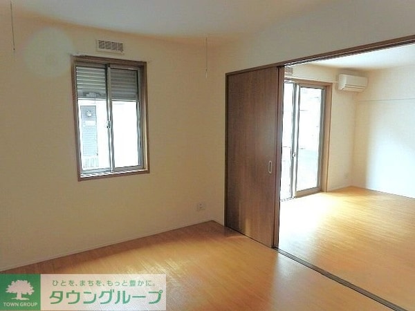 寝室(お問合せはタウンハウジングまで！※現地待合わせ相談可能)