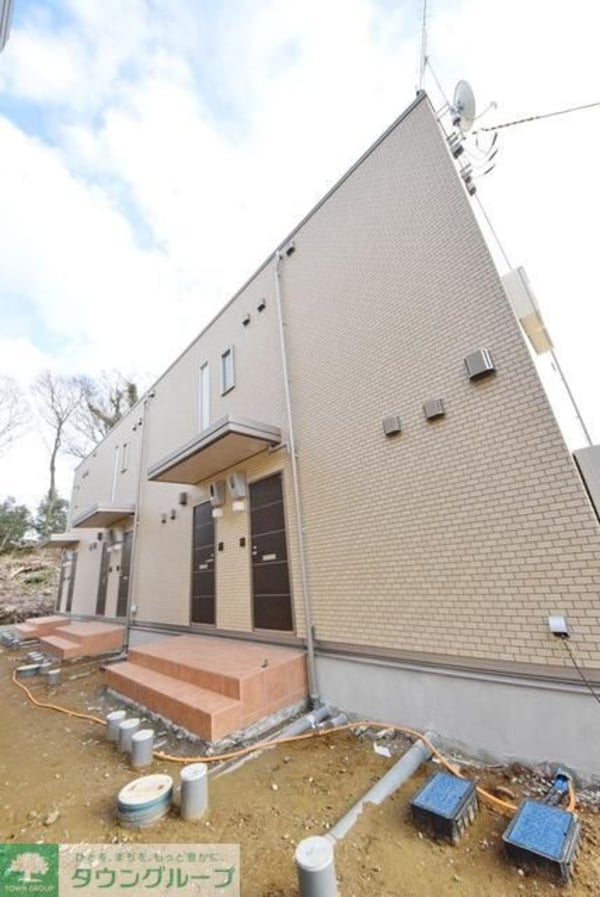 エントランス(お問合せはタウンハウジングまで！※現地待合わせ相談可能)