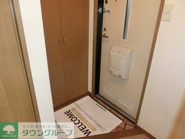 玄関(お問合せはタウンハウジングまで！※現地待合わせ相談可能)