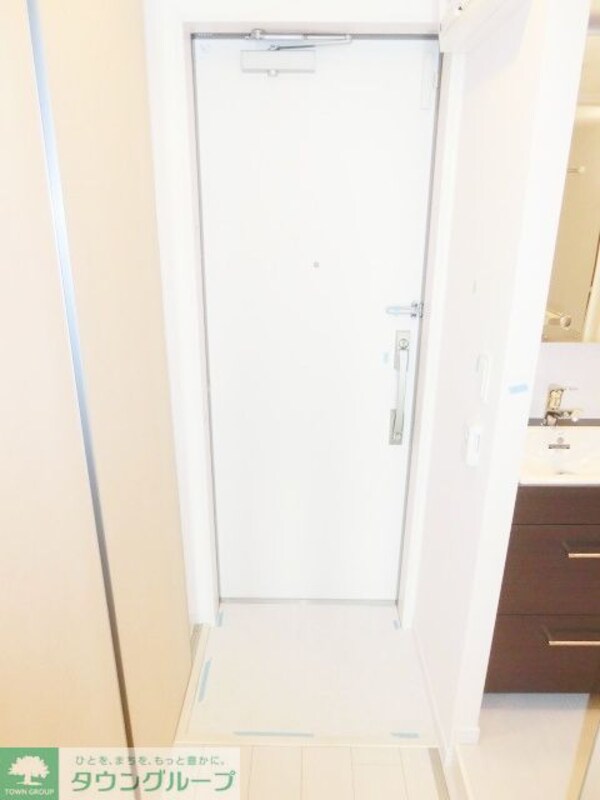 玄関(お部屋探しは【タウンハウジング千葉店】にお任せ下さい♪)