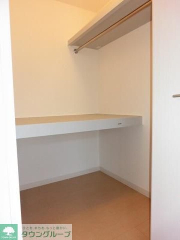 収納(ウォークインクローゼット)