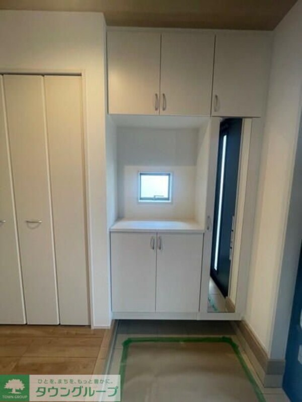 玄関(お問合せはタウンハウジングまで！※現地待合わせ相談可能)