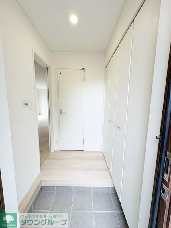 玄関(お問合せはタウンハウジングまで！※現地待合わせ相談可能)