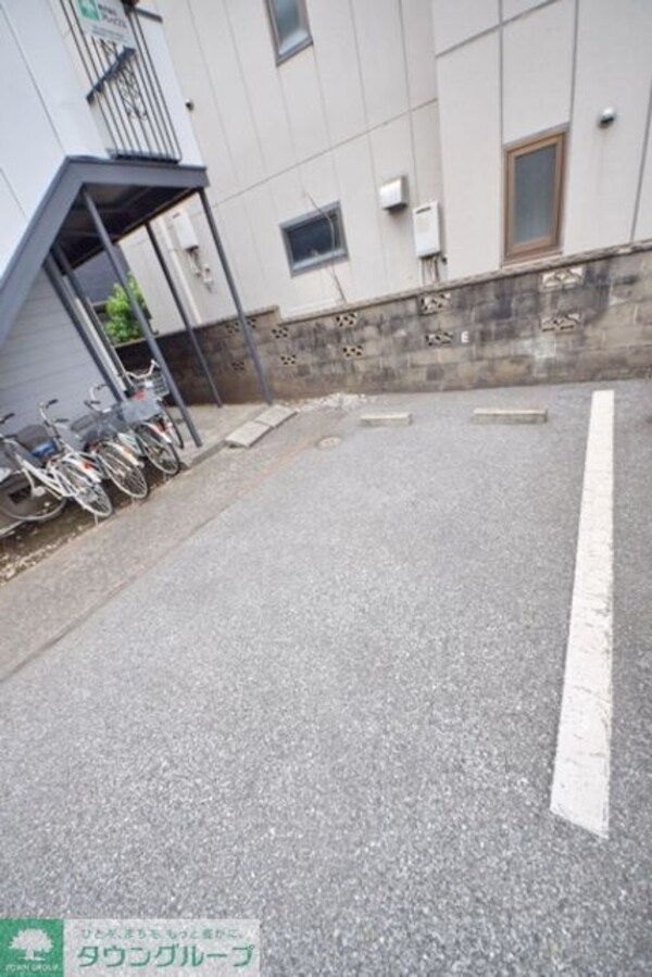 駐車場(※別号室参考写真)