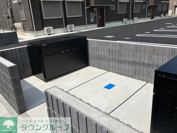 エントランス(お問合せはタウンハウジングまで！※現地待合わせ相談可能)