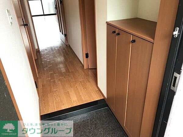 玄関(お問合せはタウンハウジングまで！※現地待合わせ相談可能)