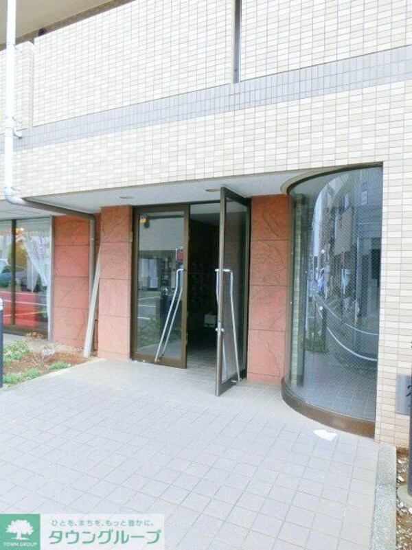 エントランス(お問合せはタウンハウジングまで！※現地待合わせ相談可能)