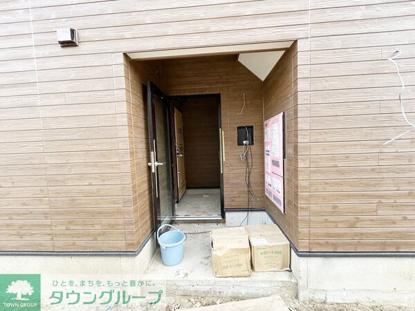エントランス(お問合せはタウンハウジングまで！※現地待合わせ相談可能)