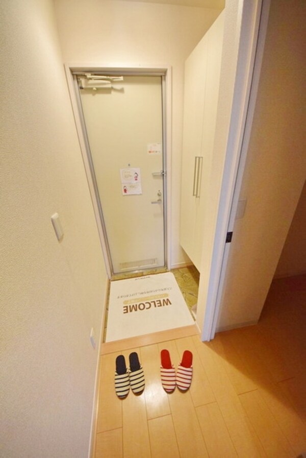 玄関(お問合せはタウンハウジングまで！※現地待合わせ相談可能)