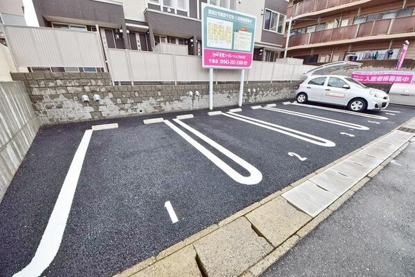 駐車場(お問合せはタウンハウジングまで！※現地待合わせ相談可能)