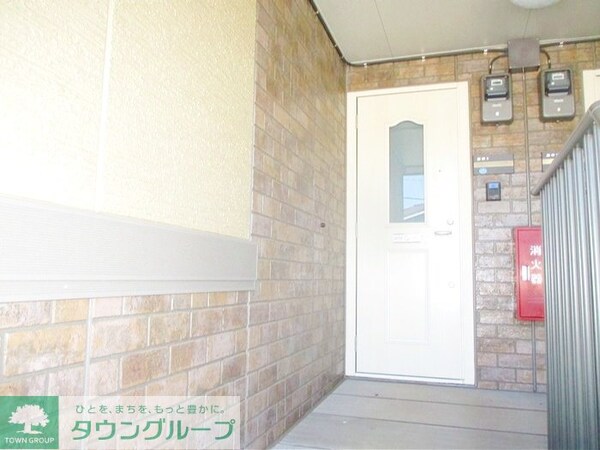 エントランス(お問合せはタウンハウジングまで！※現地待合わせ相談可能)