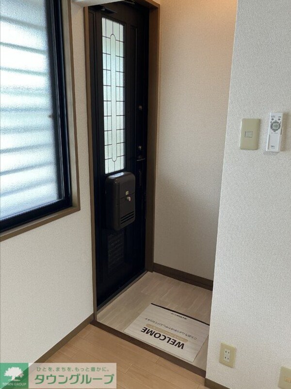 玄関(お問合せはタウンハウジングまで！※現地待合わせ相談可能)