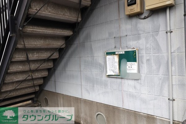 エントランス(お問合せはタウンハウジングまで！※現地待合わせ相談可能)