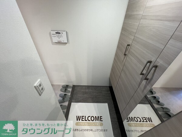 玄関(設備)