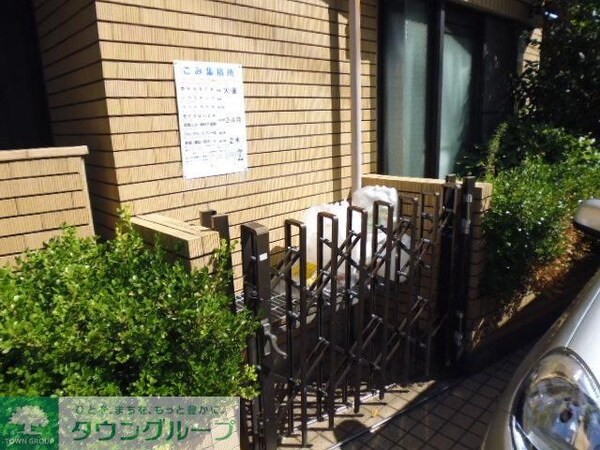 外観(ゴミ置き場)