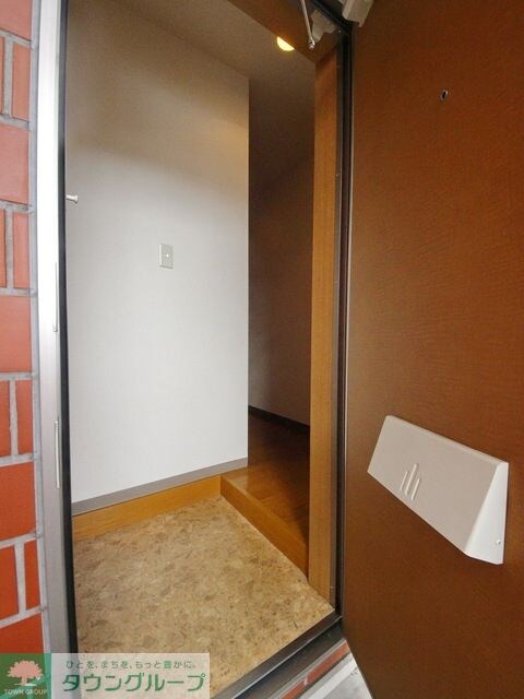 物件内観写真11　(玄関)