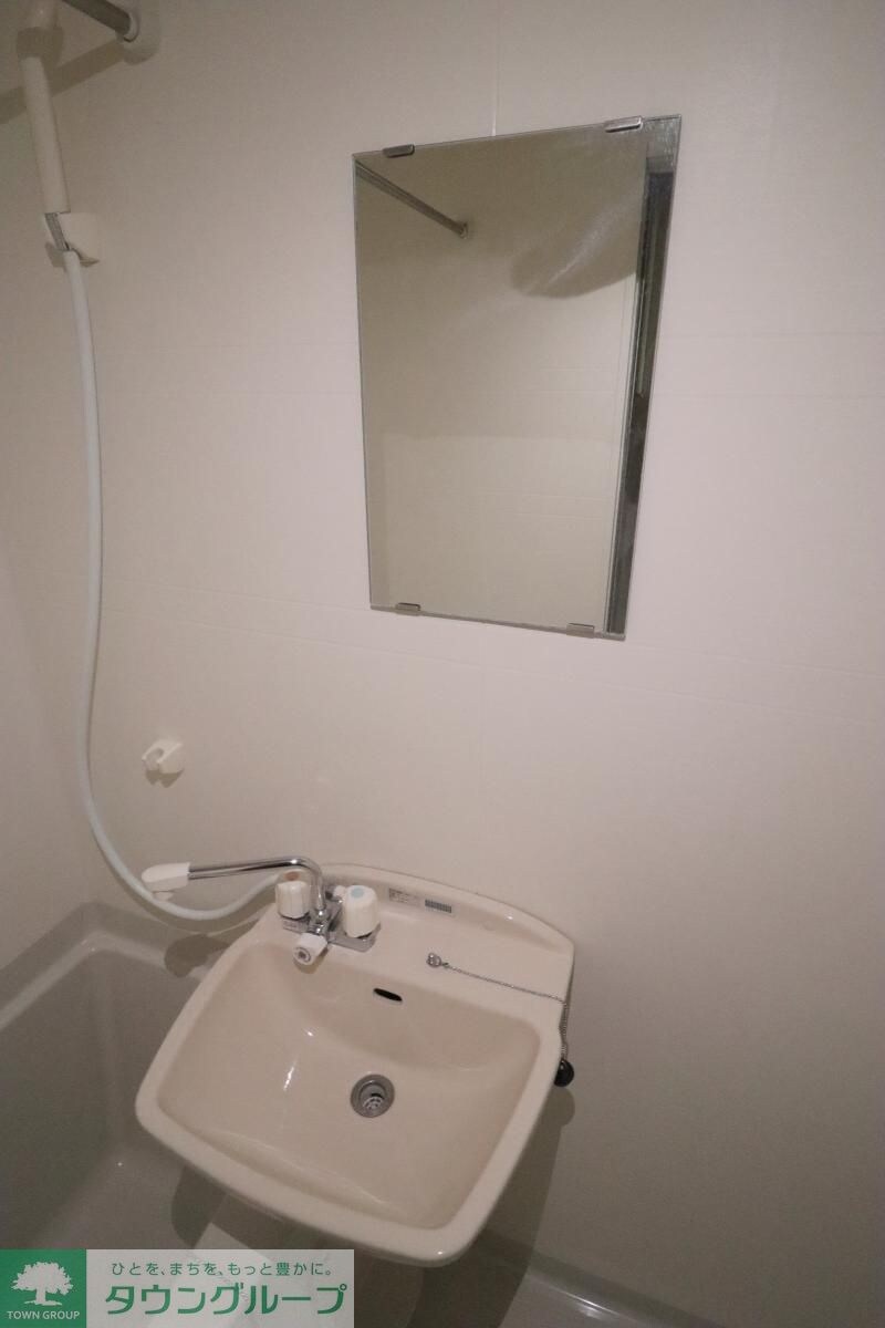 物件内観写真8　(洗面)