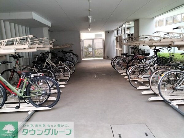 その他(自転車駐輪場（初回登録料3,300円）)