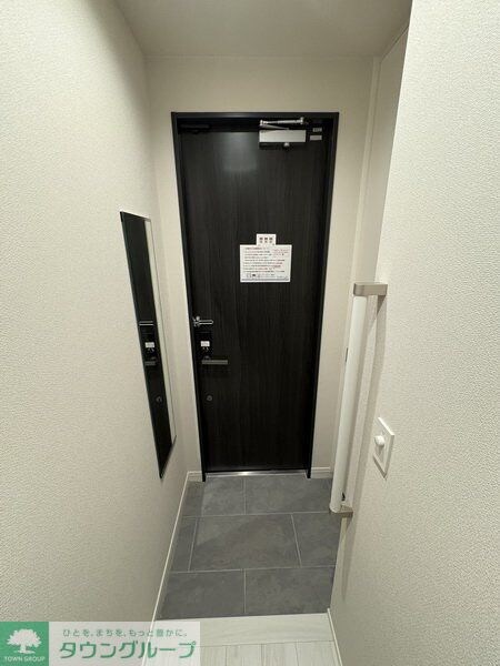 物件内観写真17　(玄関)