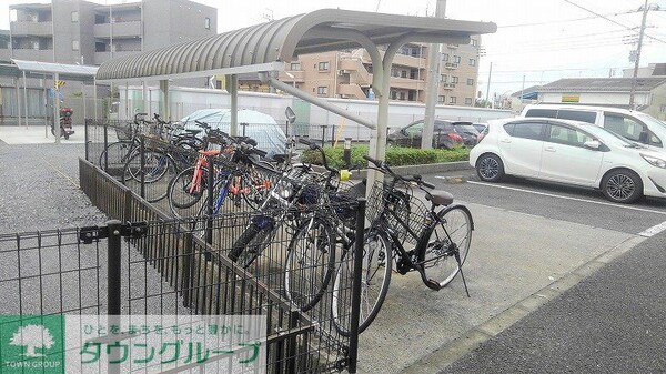 共有部分(屋根付き駐輪場)