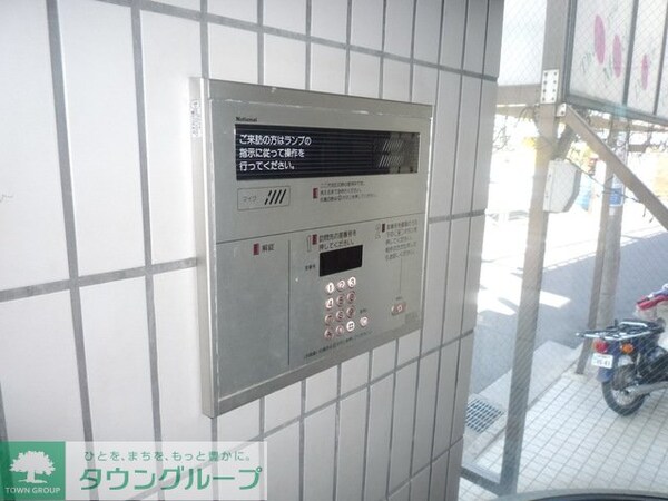 エントランス(オートロック付き)