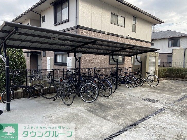 物件内観写真6　(駐輪場)