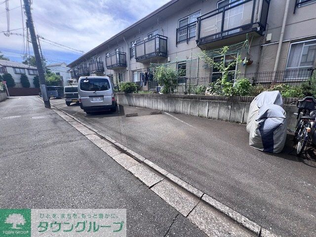 物件内観写真11　(駐車場)