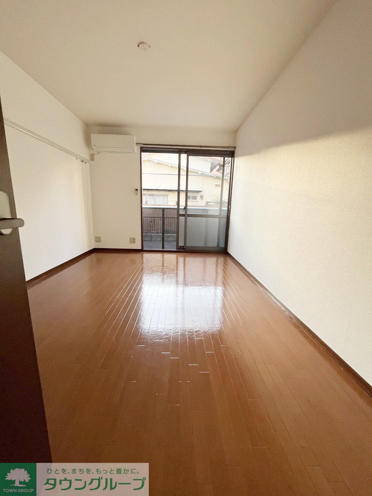 物件内観写真13　(リビング/居室)