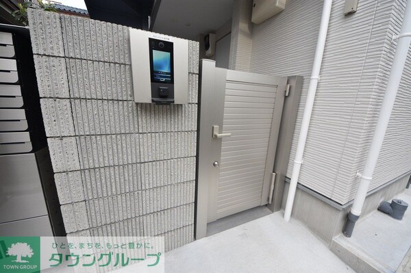 エントランス(庭)