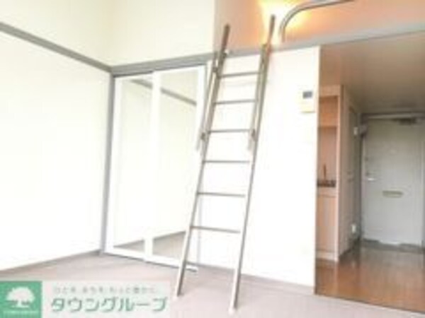 リビング・居室(タウンハウジング調布店まで♪)