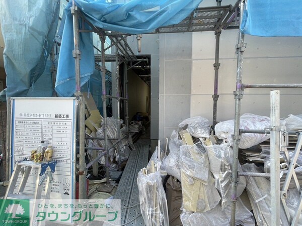 ロビー(駐車場)